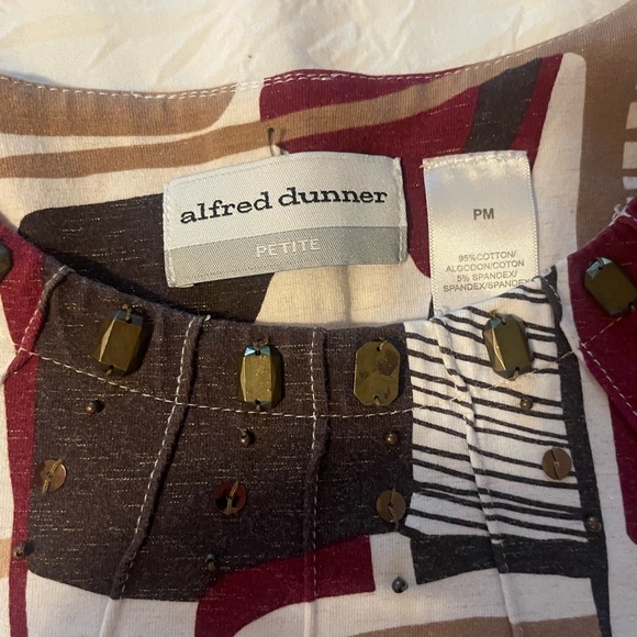 Geometrical/Patchwork Casual Shirt with Jewels/Beads - Picture 6 of 6